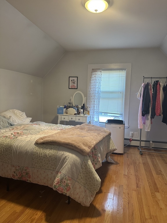 34 Penn St Unit: 2/F