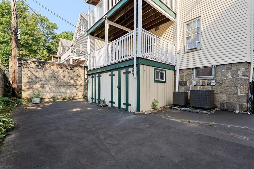 7 Whitten St # 3