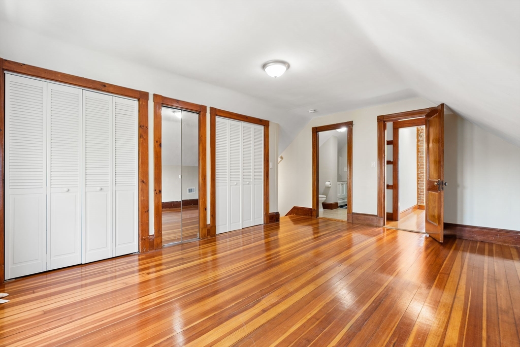 7 Whitten St # 3
