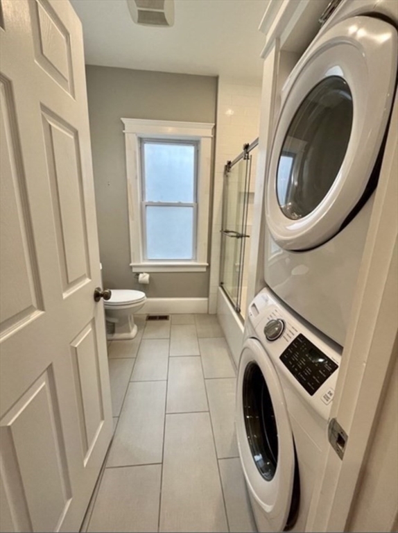 16 E Cottage St # 1