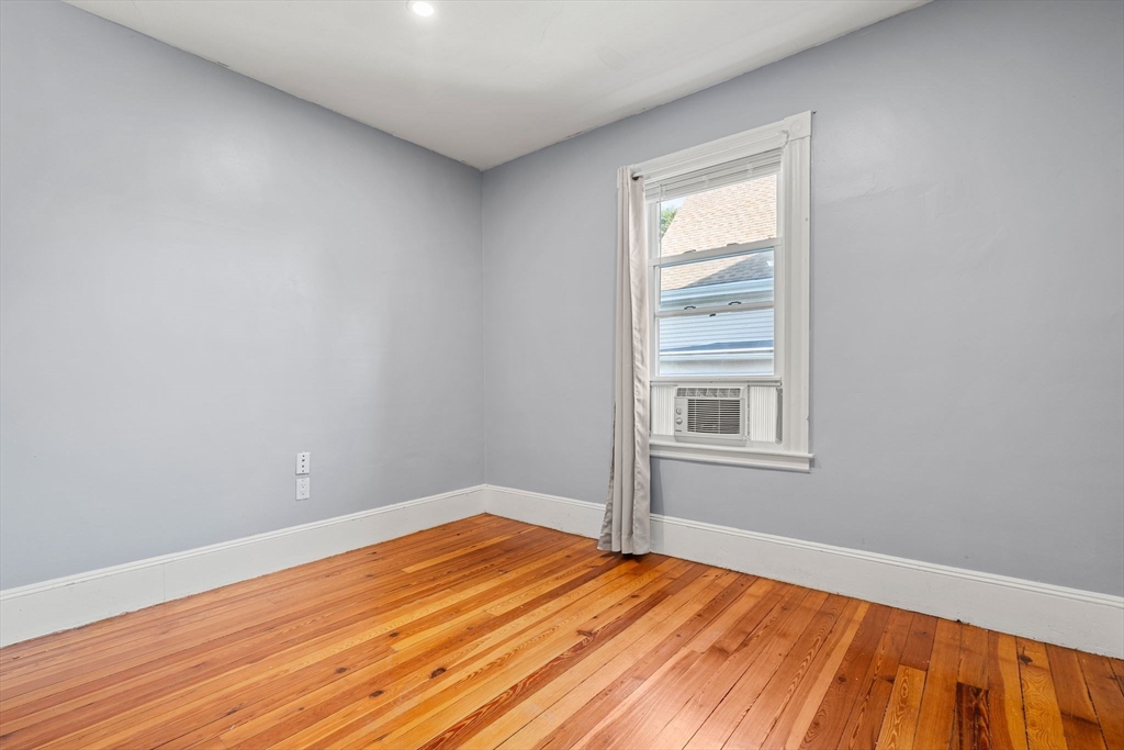 51 Sylvia St # 2