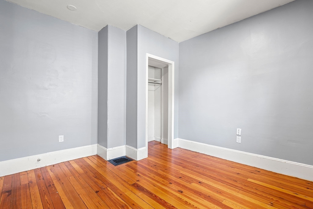 51 Sylvia St # 2