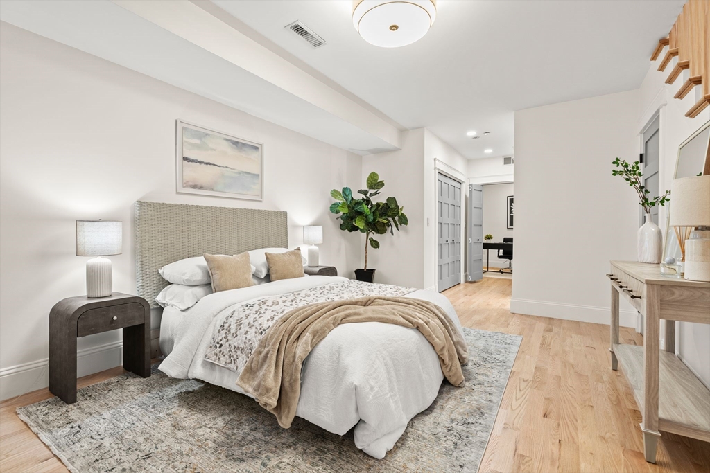53 Thomas Park # B