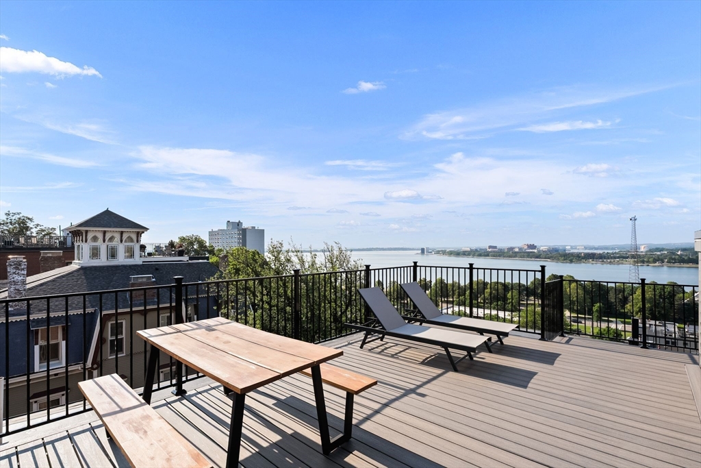 53 Thomas Park # B