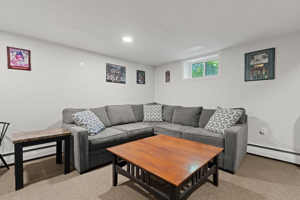 7 Anna Rd