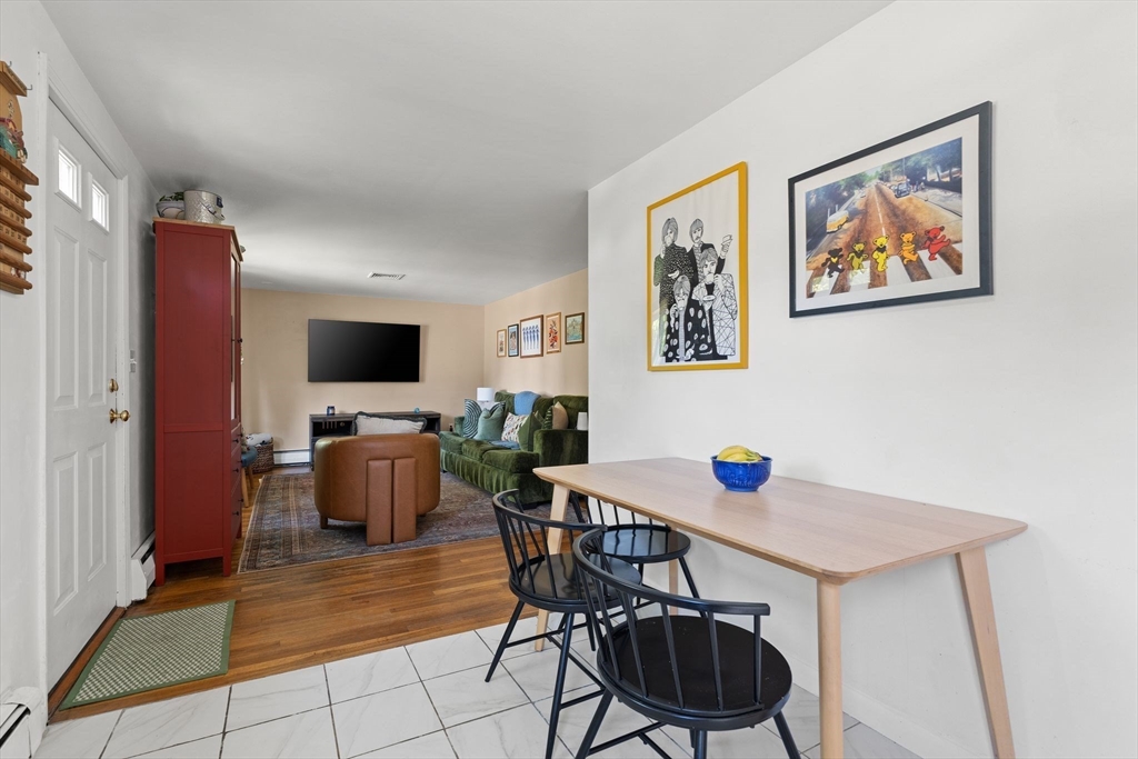 7 Anna Rd