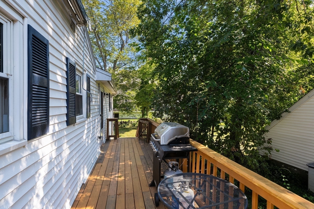 7 Anna Rd