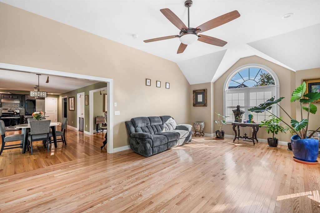 104 Clement Rd