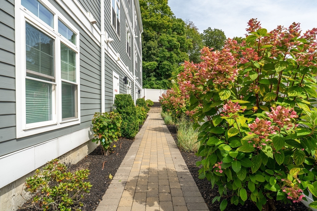 315 College Farm Rd # 1
