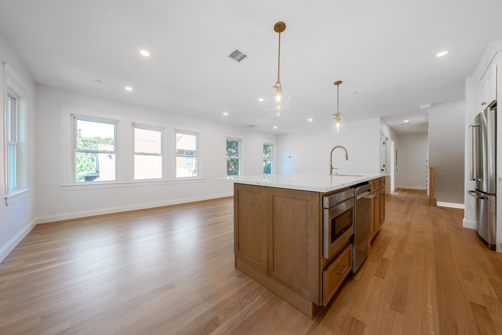 108 Florence Street # 3