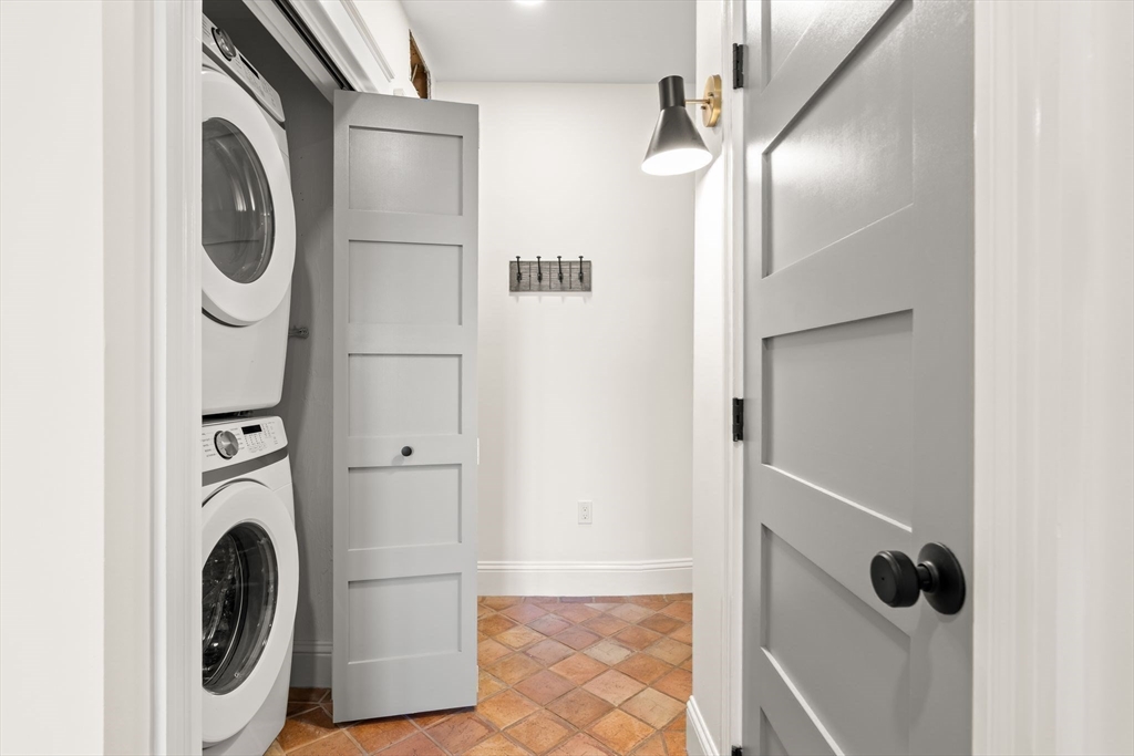 53 Thomas Park # 2 Unit: #2