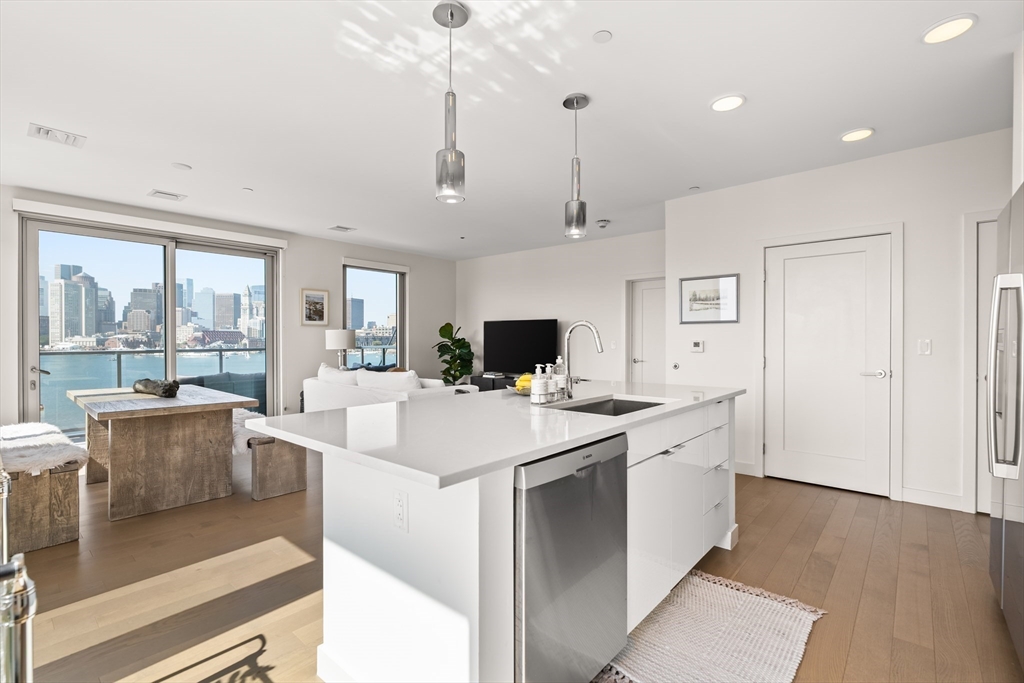 45 Lewis Street # 409