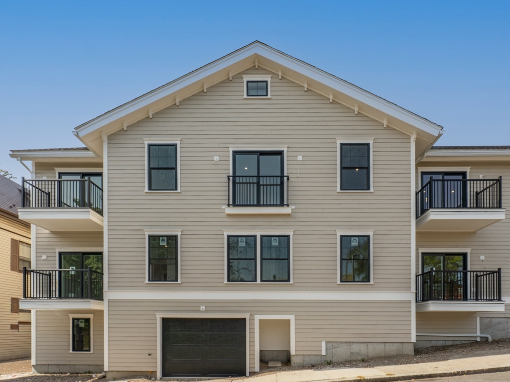 10 Rockland St. # 4