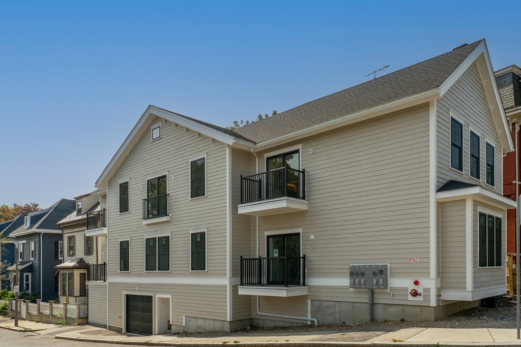 10 Rockland St. # 4