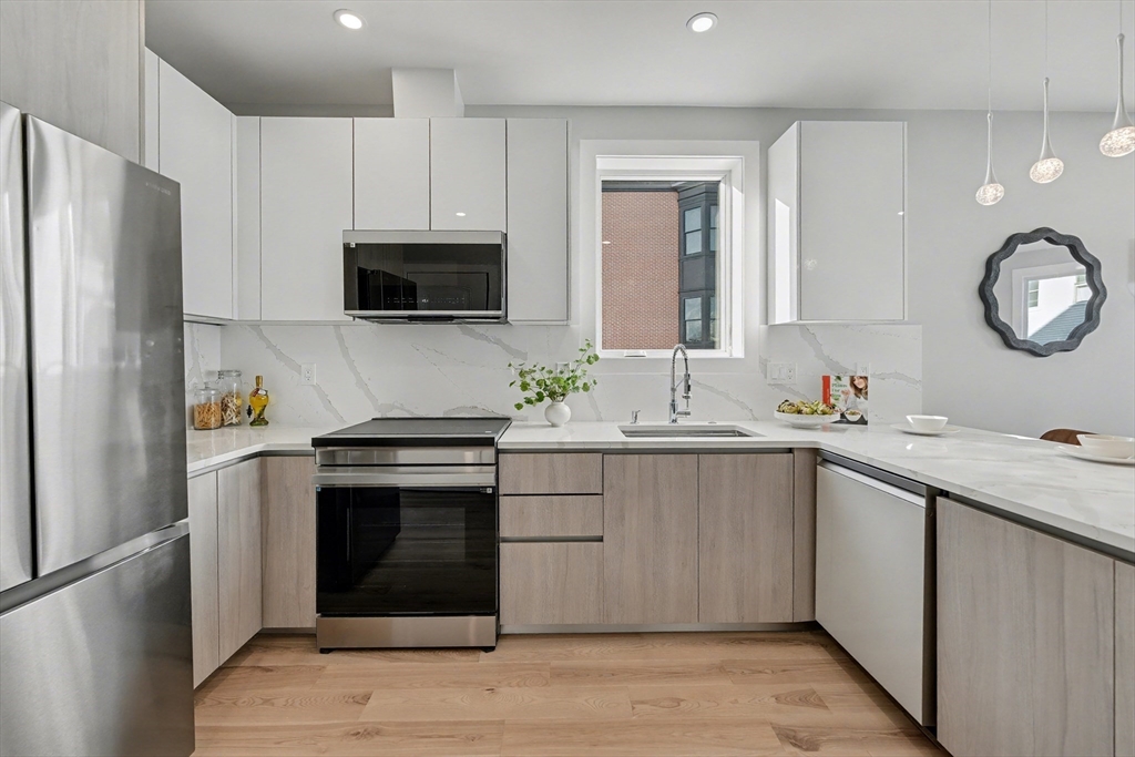 181 Maverick Street # 2