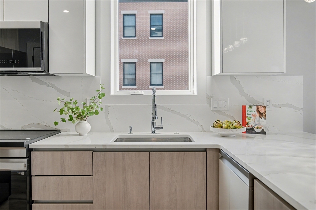 181 Maverick Street # 2