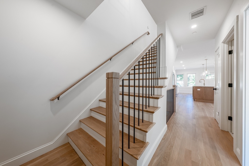 108 Florence Street # 4