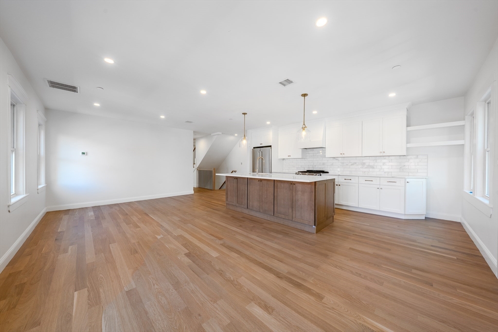 108 Florence Street # 4