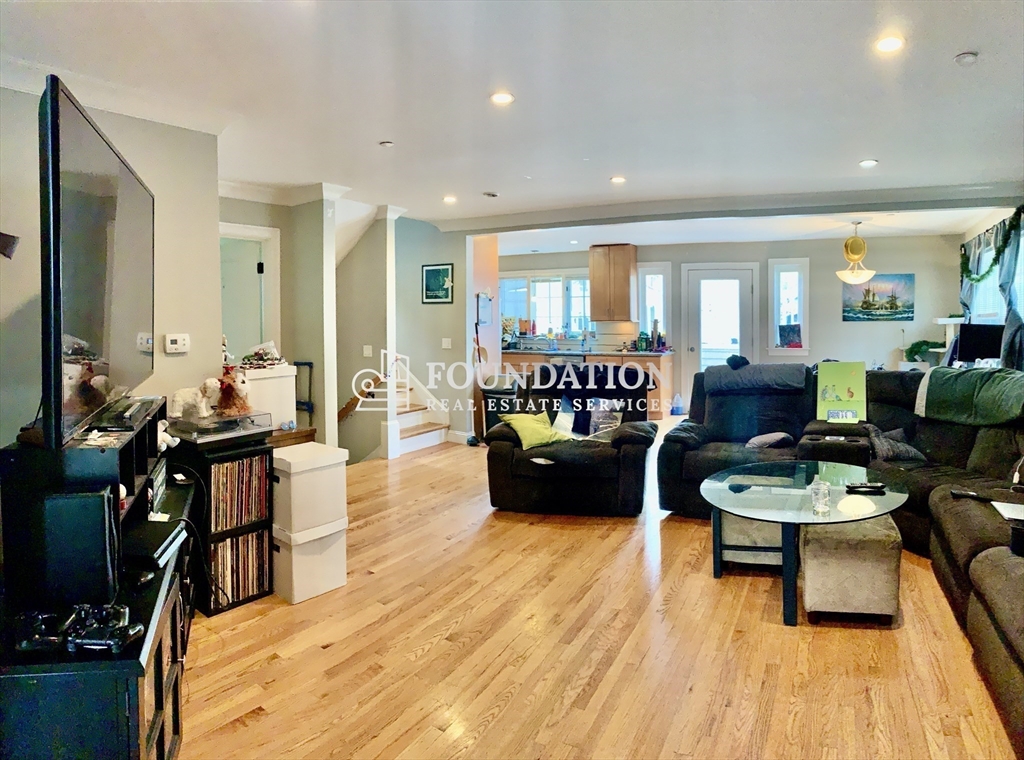 39 Selkirk Road