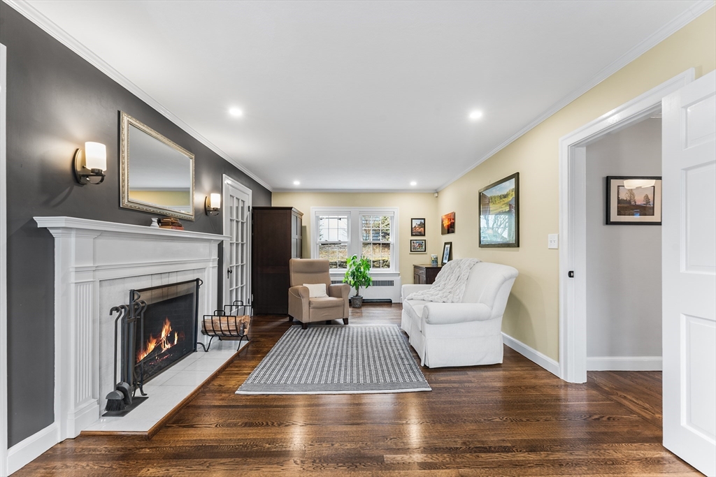 535 Great Plain Ave