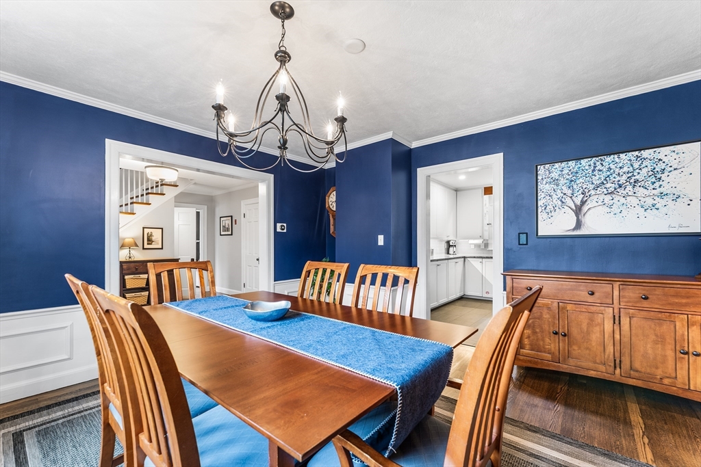 535 Great Plain Ave
