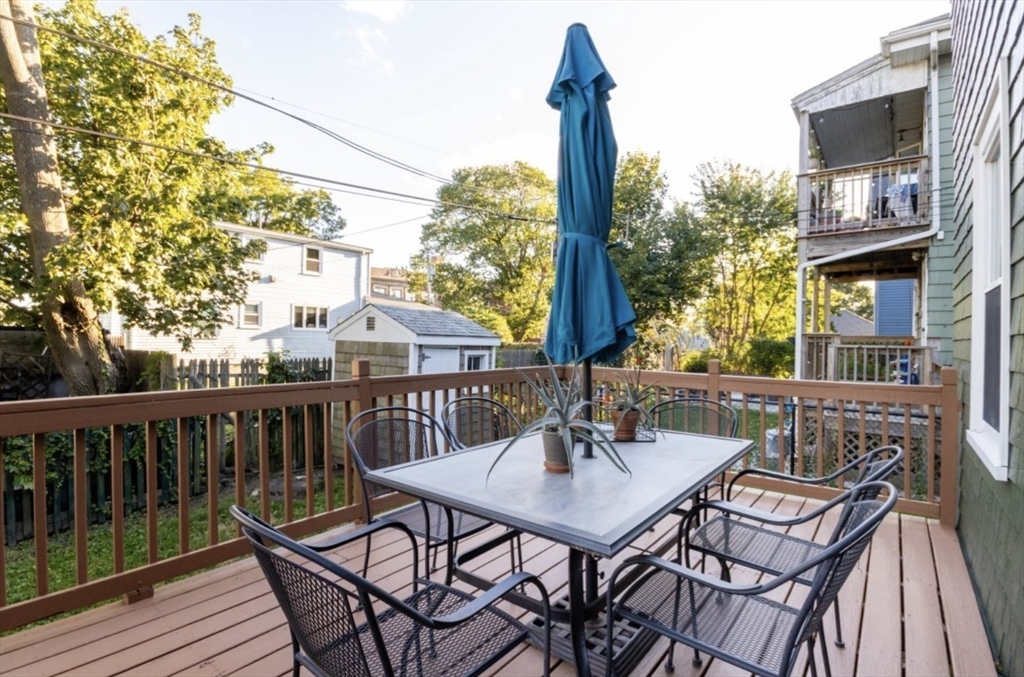 33 Pierce Ave # 1