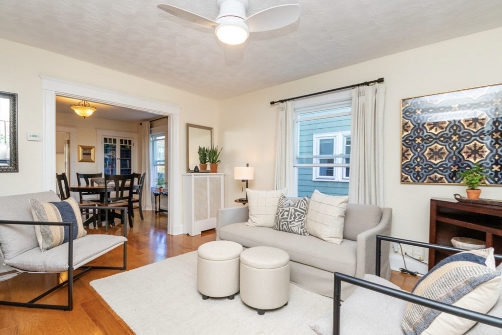 33 Pierce Ave # 1