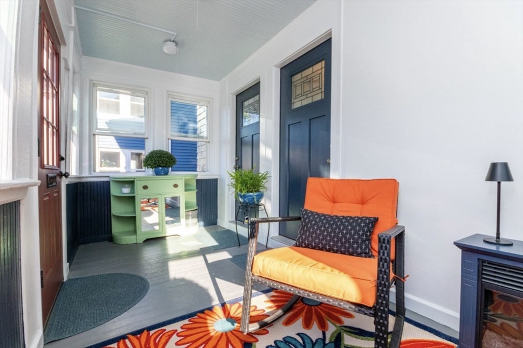 33 Pierce Ave # 1