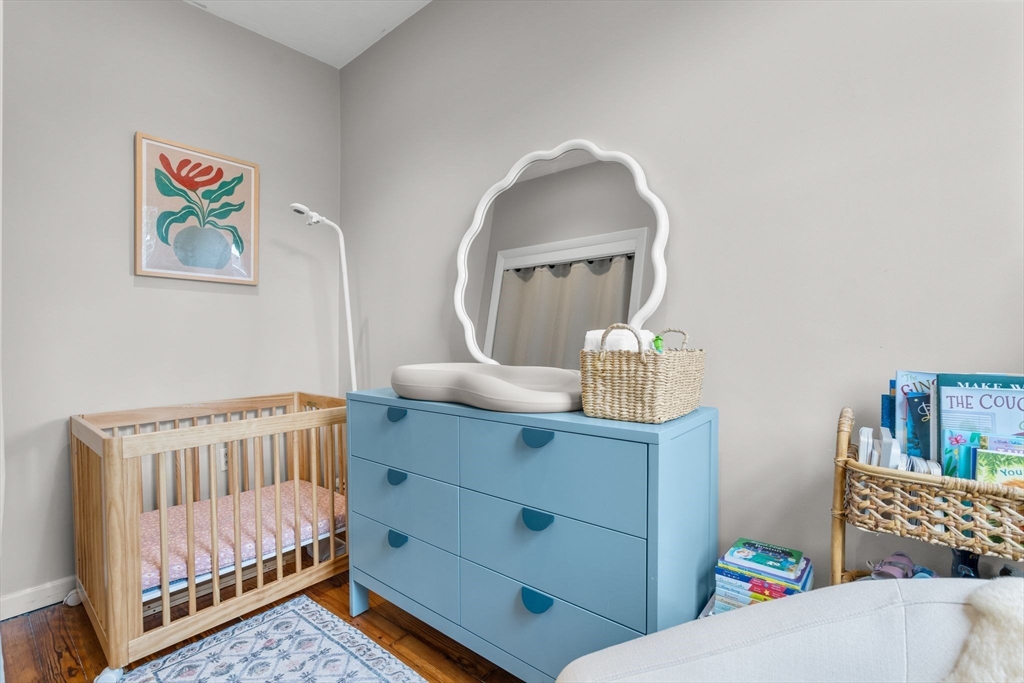 23 Sullivan St # 3