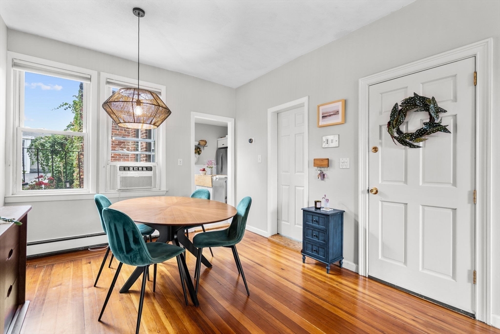 23 Sullivan St # 3