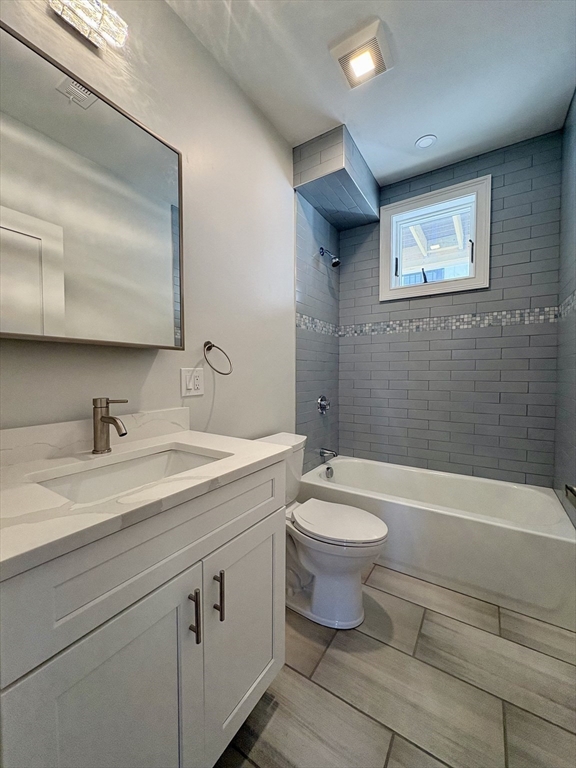 38 Laurel Street # 2