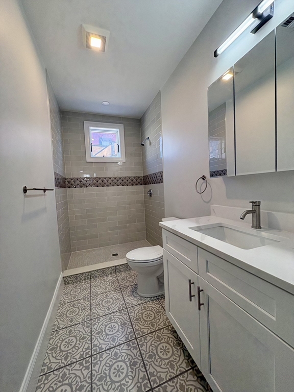 38 Laurel Street # 2