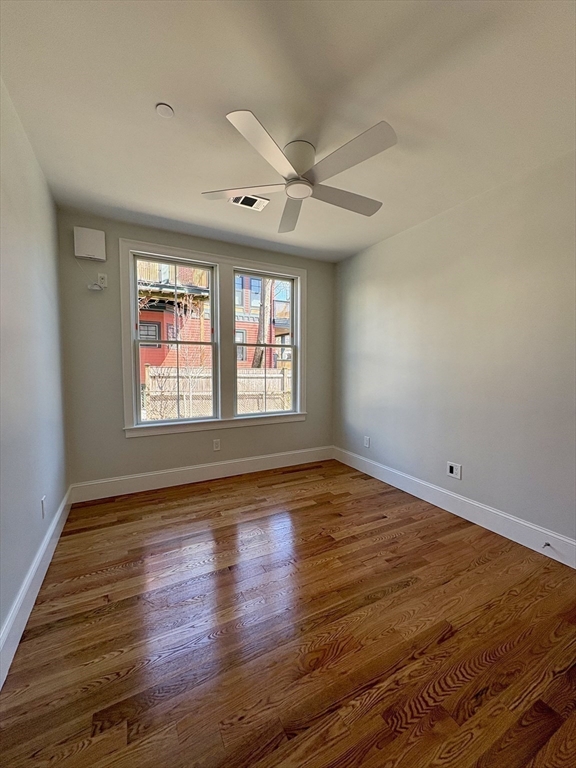 38 Laurel Street # 2