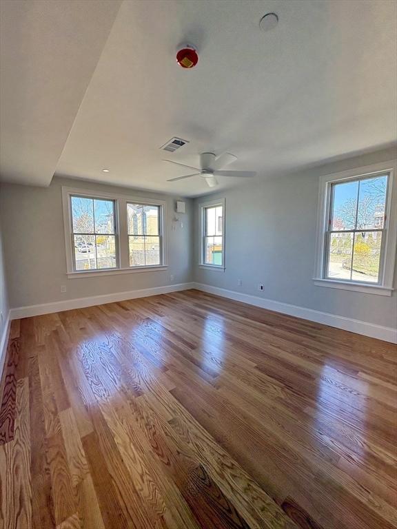 38 Laurel Street # 2