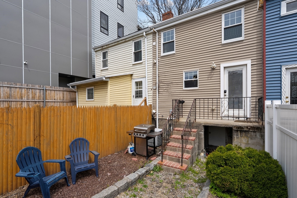 29 Everett St