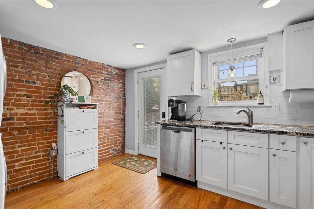 29 Everett St
