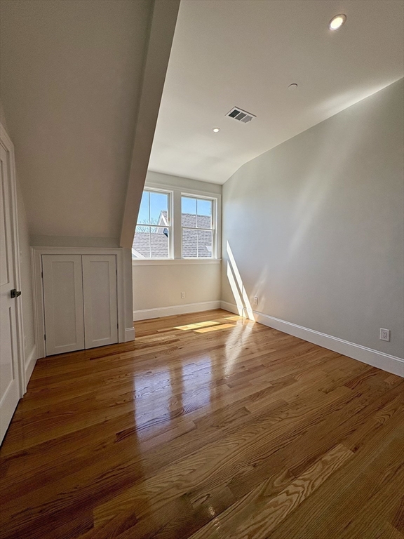 38 Laurel Street # 3