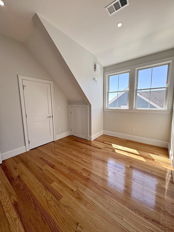 38 Laurel Street # 3