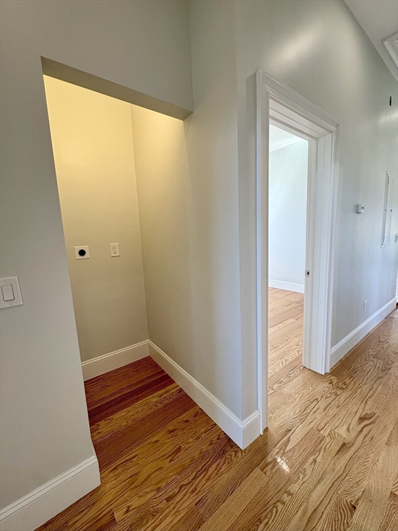 38 Laurel Street # 3