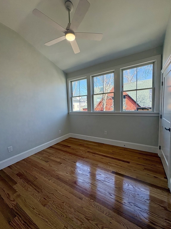 38 Laurel Street # 3