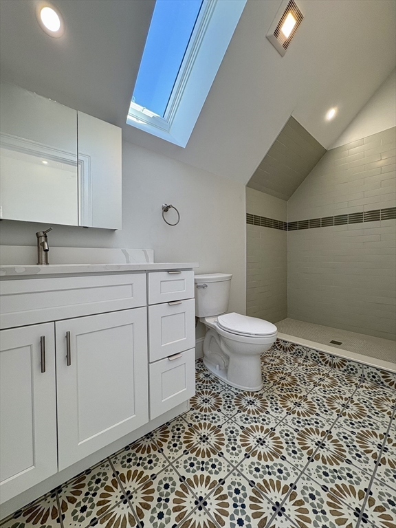 38 Laurel Street # 3