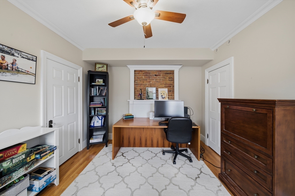 2 Lyndeboro Pl