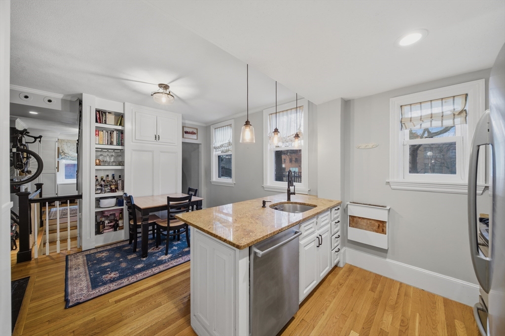 2 Lyndeboro Pl