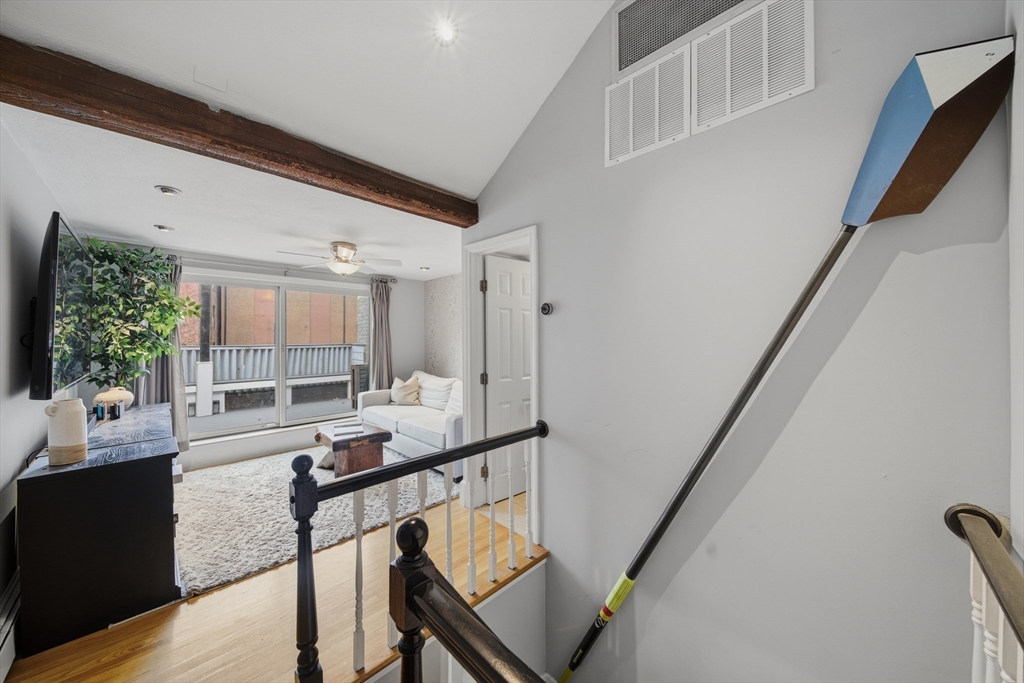 2 Lyndeboro Pl