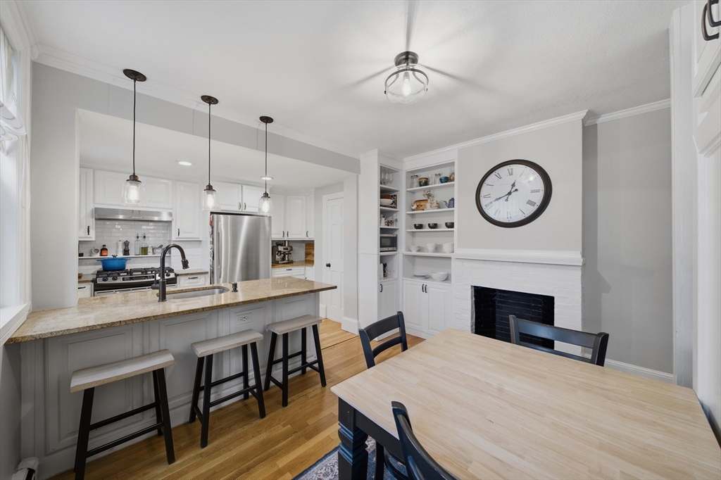 2 Lyndeboro Pl