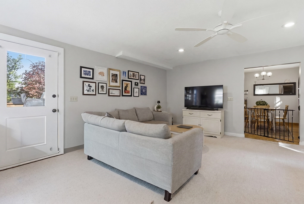 30 Manatee Rd