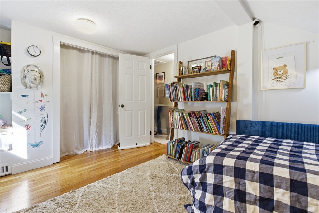 30 Manatee Rd