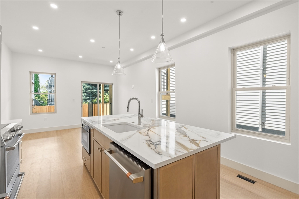 17 Princeton St # 1