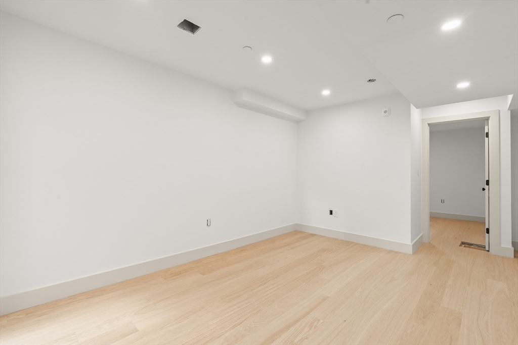 17 Princeton St # 1