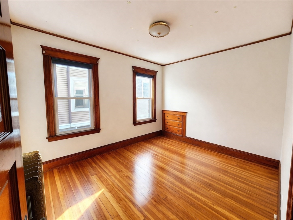 25-27 Marion Rd # 1 Unit: 25-27-1